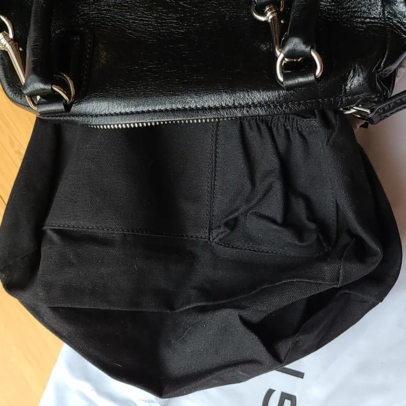 TRADED * Givenchy Crackled Patent 4G Small Pandora Black - Picture 11 of 13